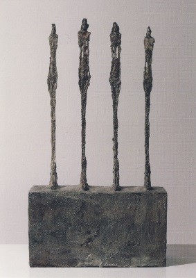 Giacometti, Alberto. Vier Frauen auf einem Sockel. KK